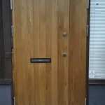 puinen ovi